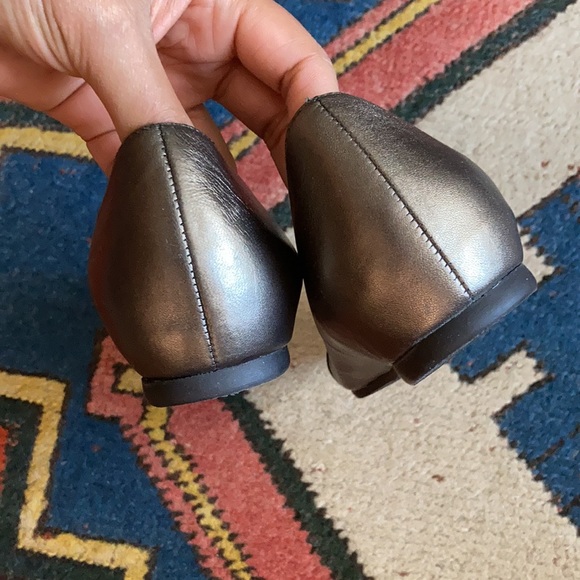 Women’s Flats - Picture 5 of 7